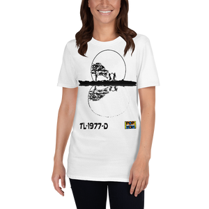 TL-1977-D - Thin Lizzy - Dancin' In The Moonlight - Short-Sleeve Unisex T-Shirt - By Pop On The Top